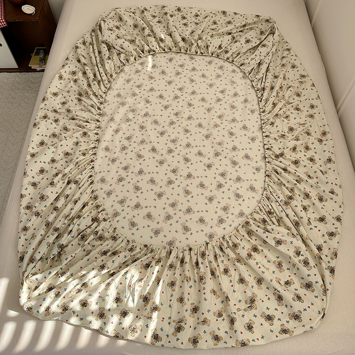 91家纺网 家纺一手货源 找家纺 尺素 2025新款ins风小红书系列单床笠 爱心小熊