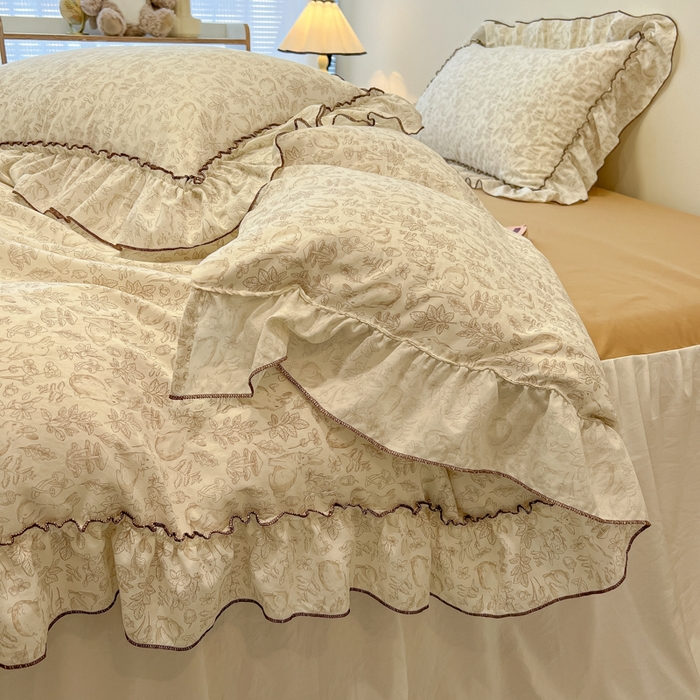 91家纺网 家纺一手货源 找家纺 盼季家纺 2025新款公主风花边小清新水洗棉床上四件套床单被套床裙三件套-风格一 兔兔蜜语