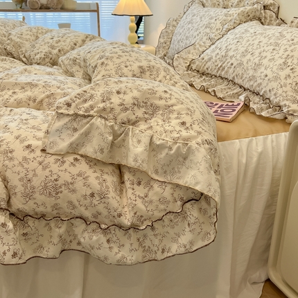 91家纺网 家纺一手货源 找家纺 盼季家纺 2025新款公主风花边小清新水洗棉床上四件套床单被套床裙三件套-风格一 花开漫漫