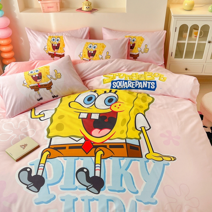 91家纺网 家纺一手货源 找家纺 金爱家纯棉数码印花系列四件套-海绵宝宝 棉D-爱喝海绵宝宝粉