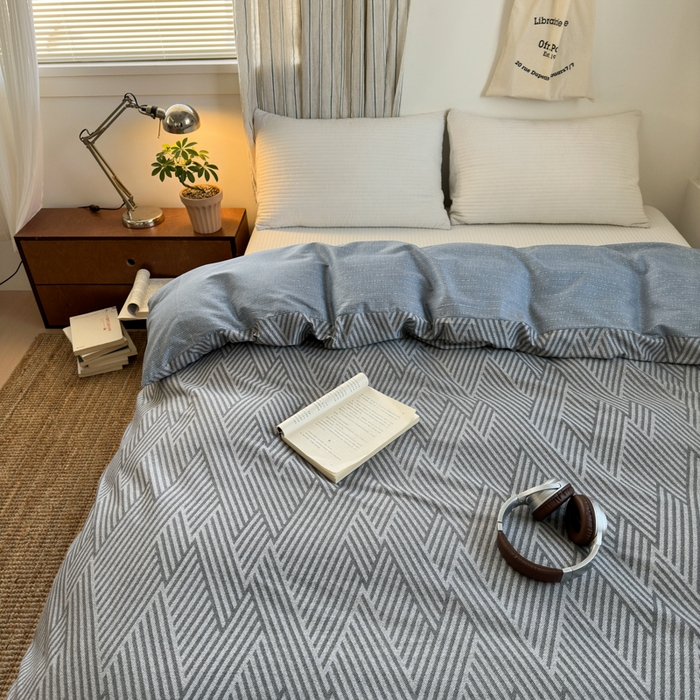 91家纺网 家纺一手货源 找家纺 清雅福2025全棉13372极简风四件套 线韵时尚