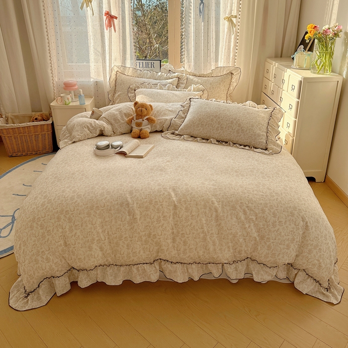 91家纺网 家纺一手货源 找家纺 盼季家纺 2025新款公主风花边小清新水洗棉床上四件套床单被套床裙三件套-风格二 兔兔密语