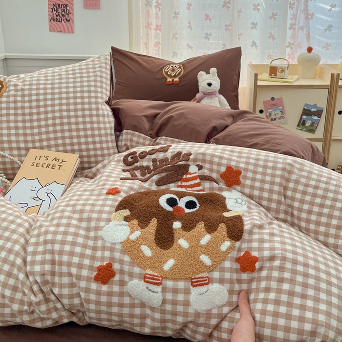 91家纺网 家纺一手货源 找家纺 呗旺鹿 2025新款A类全棉色织水洗棉毛巾绣系列四件套 甜甜圈