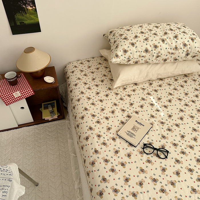 91家纺网 家纺一手货源 找家纺 尺素 2025新款ins风小红书系列单床笠 爱心小熊