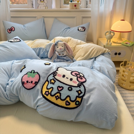 91家纺网 家纺一手货源 找家纺 盼季家纺 2025新款小清新蛋糕猫大版毛巾绣水洗棉床上用品四件套宿舍床上三件套 毛巾绣-莓莓蛋糕猫-蓝