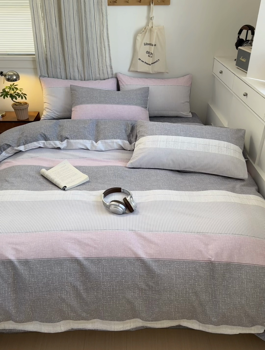 91家纺网 家纺一手货源 找家纺 清雅福2025全棉13372极简风四件套 潮流印象-粉