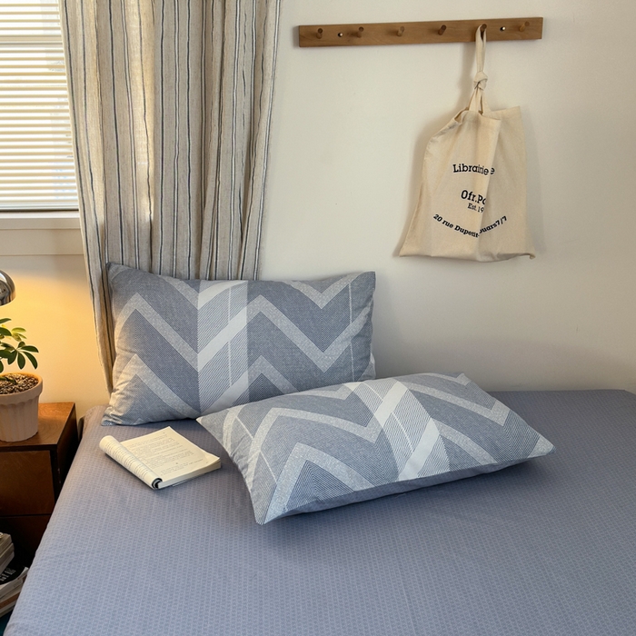 91家纺网 家纺一手货源 找家纺 清雅福2025全棉13372极简风四件套 平凡兰