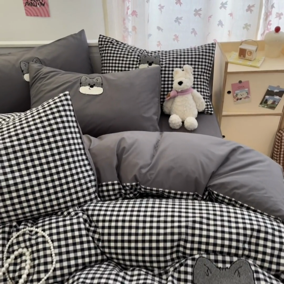 91家纺网 家纺一手货源 找家纺 呗旺鹿 2025新款A类全棉色织水洗棉毛巾绣系列四件套 雪纳瑞