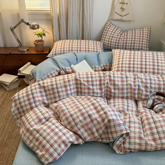 91家纺网 家纺一手货源 找家纺 清雅福2025全棉13372极简风四件套 绯羽格-红