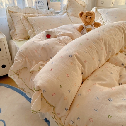 91家纺网 家纺一手货源 找家纺 （总）盼季家纺 2025新款公主风花边小清新水洗棉床上四件套床单被套床裙三件套-风格二