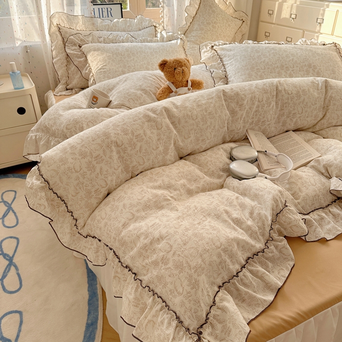 91家纺网 家纺一手货源 找家纺 盼季家纺 2025新款公主风花边小清新水洗棉床上四件套床单被套床裙三件套-风格二 兔兔密语