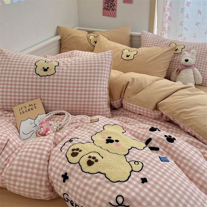 91家纺网 家纺一手货源 找家纺 呗旺鹿 2025新款A类全棉色织水洗棉毛巾绣系列四件套 跳跳狗