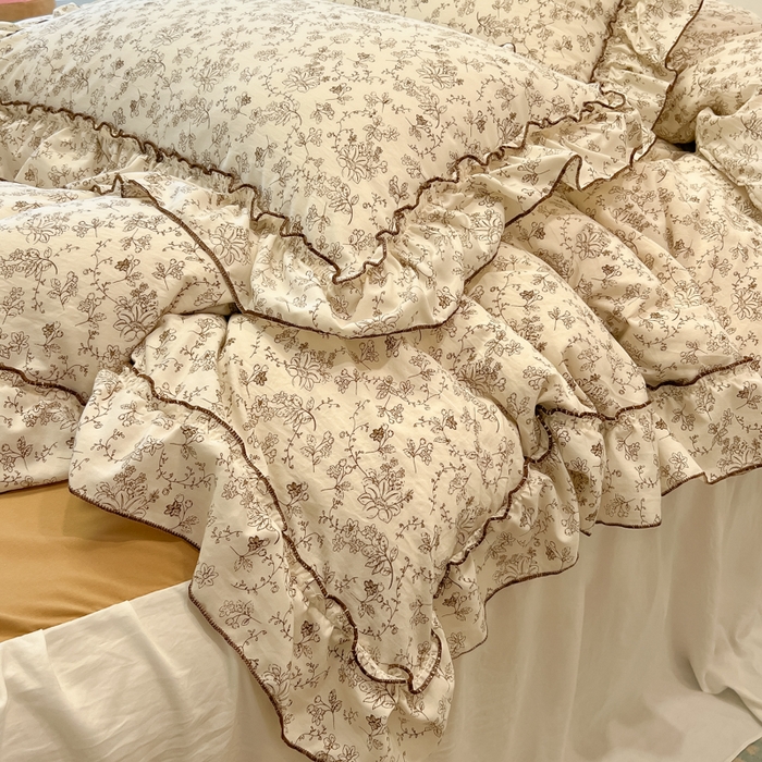 91家纺网 家纺一手货源 找家纺 盼季家纺 2025新款公主风花边小清新水洗棉床上四件套床单被套床裙三件套-风格一 花开漫漫