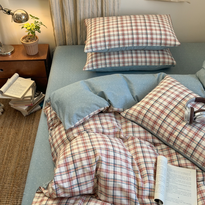 91家纺网 家纺一手货源 找家纺 清雅福2025全棉13372极简风四件套 绯羽格-红