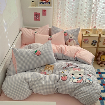 呗旺鹿 2025新款A类全棉色织水洗棉毛巾绣系列四件套 草莓凯蒂