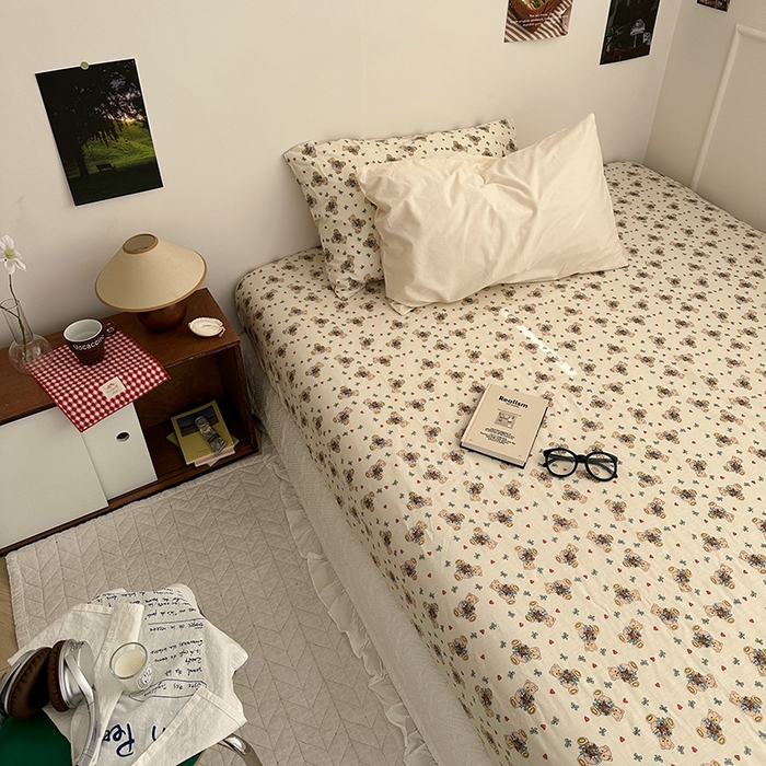 91家纺网 家纺一手货源 找家纺 尺素 2025新款ins风小红书系列单床笠 爱心小熊