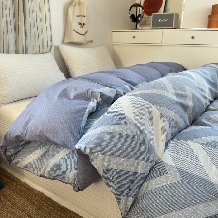 91家纺网 家纺一手货源 找家纺 清雅福2025全棉13372极简风四件套 平凡兰