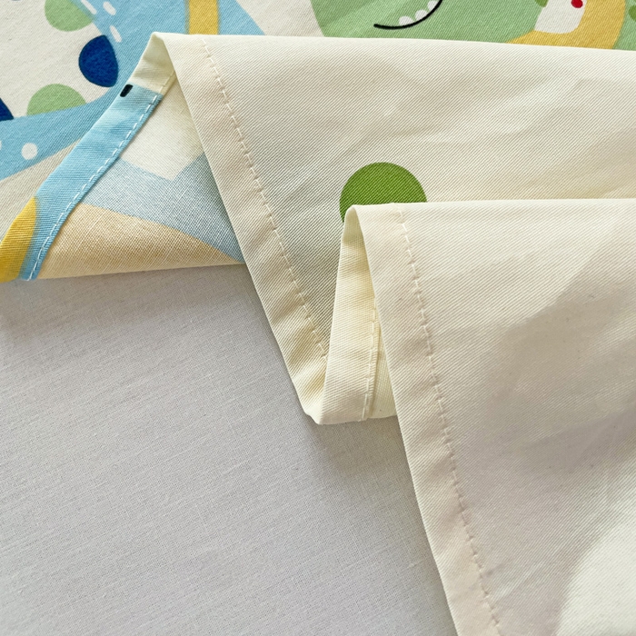 91家纺网 家纺一手货源 找家纺 春雨家居 2025新款春夏卡通印花全棉单床单 快乐旅行