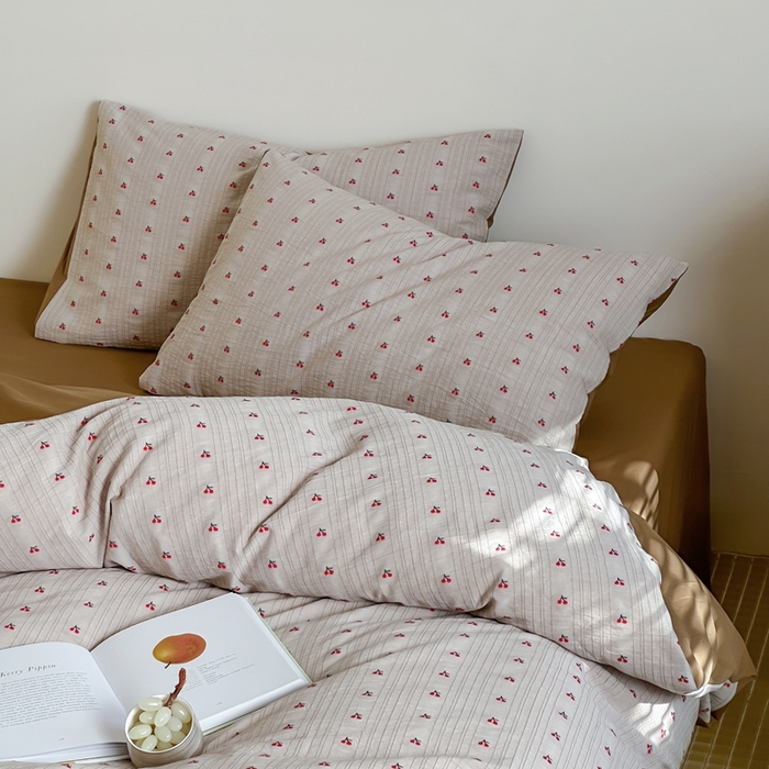 91家纺网 家纺一手货源 找家纺 云上  2025新款小樱桃大提花水洗棉四件套 樱桃-咖