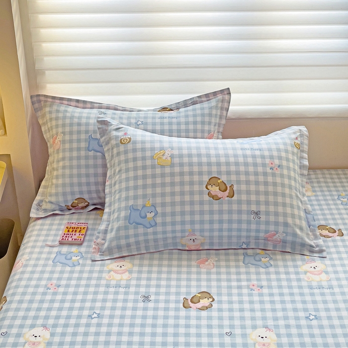 91家纺网 家纺一手货源 找家纺 春雨家居 2025新款春夏卡通印花全棉单枕套 15.星星发夹狗