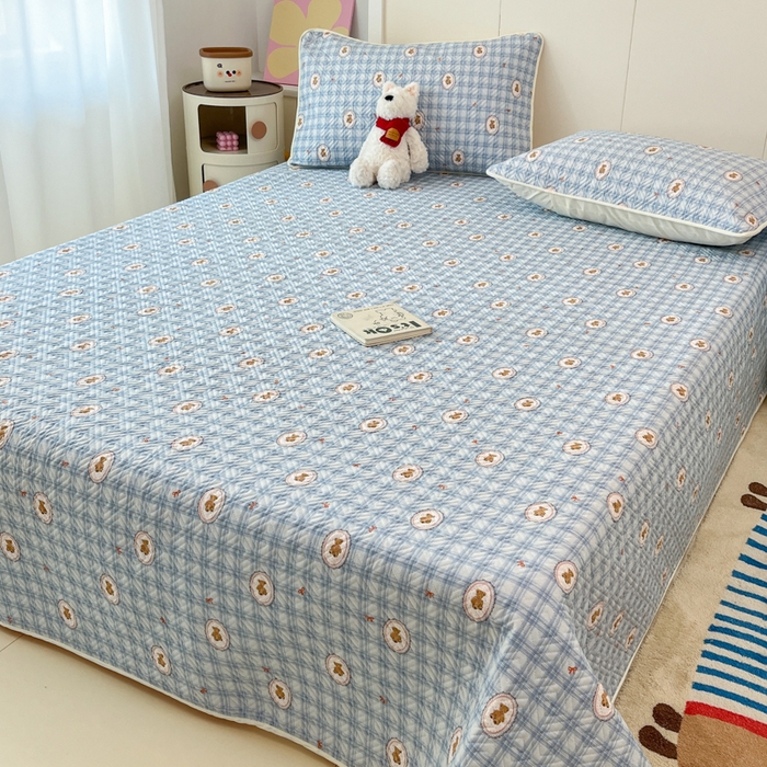 91家纺网 家纺一手货源 找家纺 菲梵家纺2024新款全棉印花夹棉床盖三件套提供买家秀 淑女格小熊