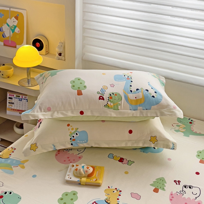 91家纺网 家纺一手货源 找家纺 春雨家居 2025新款春夏卡通印花全棉单枕套 5.快乐旅行