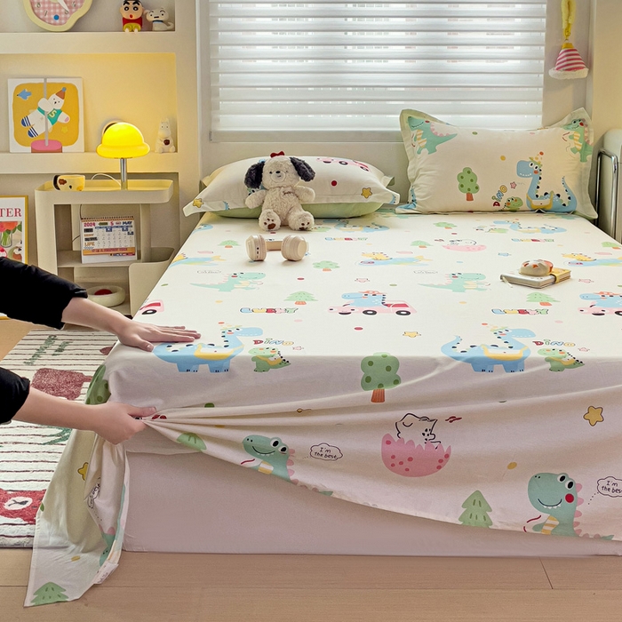 91家纺网 家纺一手货源 找家纺 春雨家居 2025新款春夏卡通印花全棉单床单 快乐旅行