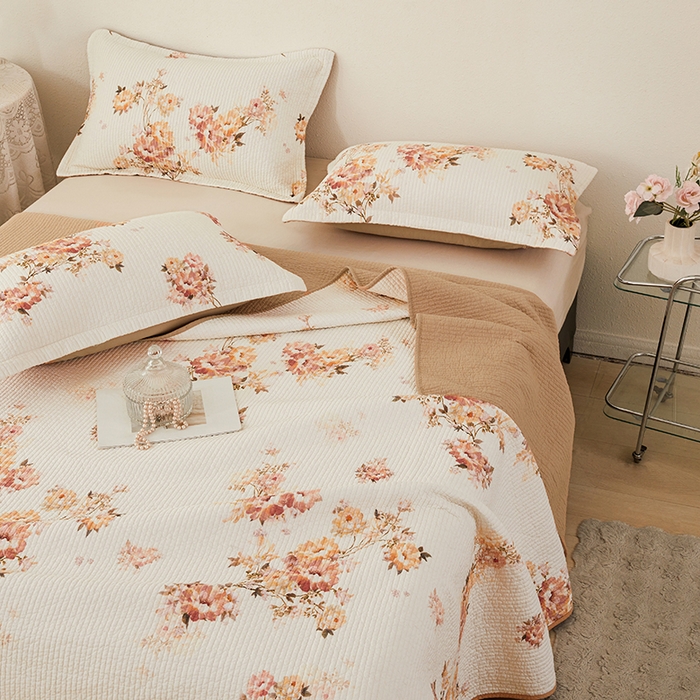 91家纺网 家纺一手货源 找家纺 莎果家纺 2025新款双面全棉数码印花大尺寸2.3*2.5米床盖三件套 浮生若梦