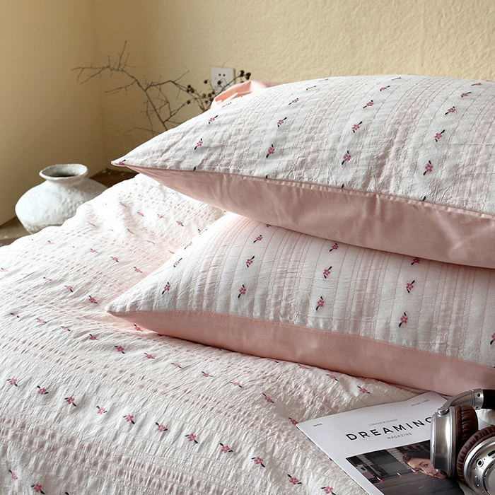 91家纺网 家纺一手货源 找家纺 琪格格纺织 2025新款纯棉韩式小清新田园大提花清新四件套 小花园-粉