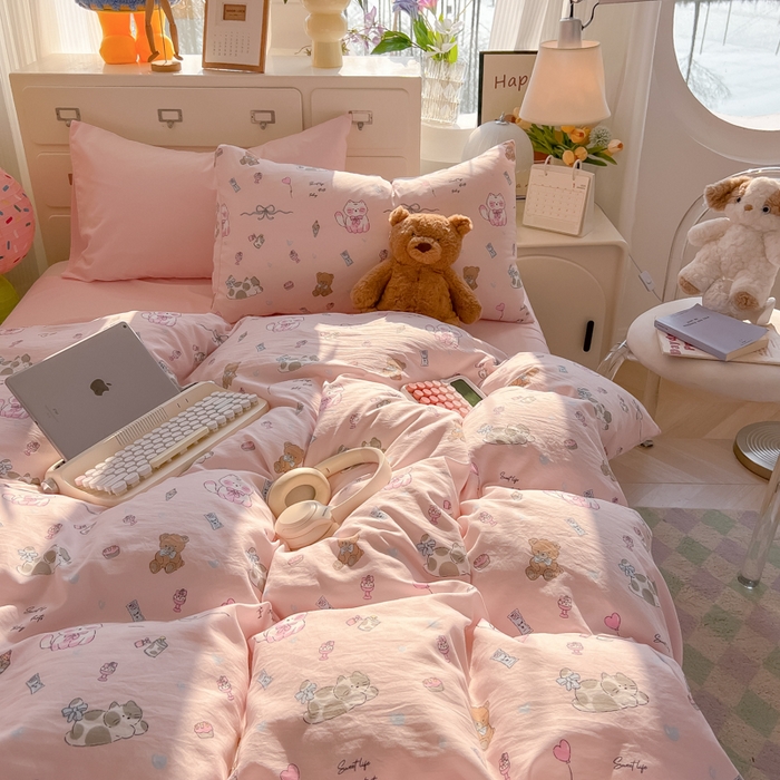 91家纺网 家纺一手货源 找家纺 韩巢家纺 2025新款超柔水洗棉印花被套床单床上用品四件套  小猫线球