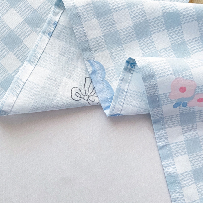 91家纺网 家纺一手货源 找家纺 春雨家居 2025新款春夏卡通印花全棉单床单 星星发夹狗