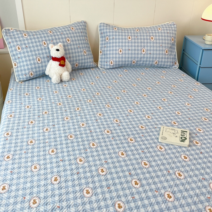 91家纺网 家纺一手货源 找家纺 菲梵家纺2024新款全棉印花夹棉床盖三件套提供买家秀 淑女格小熊