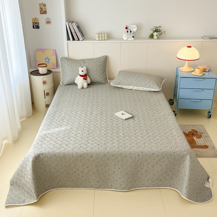 91家纺网 家纺一手货源 找家纺 菲梵家纺2024新款全棉印花夹棉床盖三件套提供买家秀 黑格樱桃