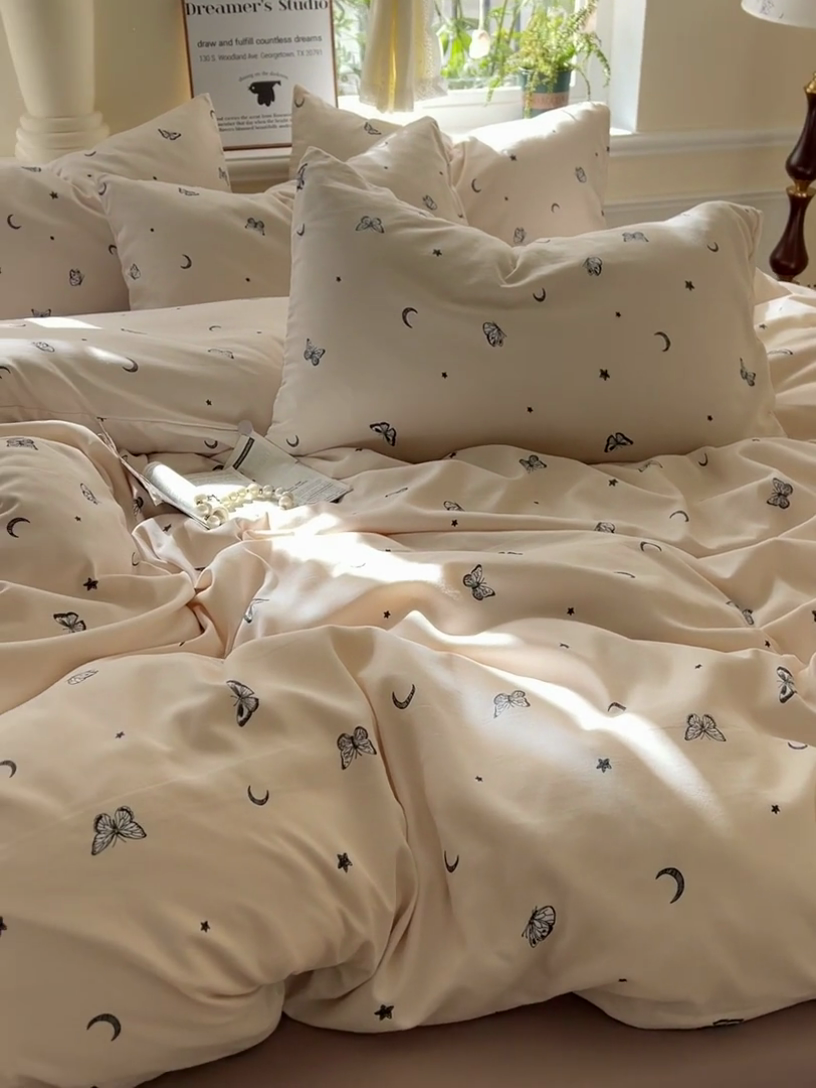 91家纺网 家纺一手货源 找家纺 逸尚阁 2025新款针织双层纱印花四件套（提供买家秀） 蝶舞