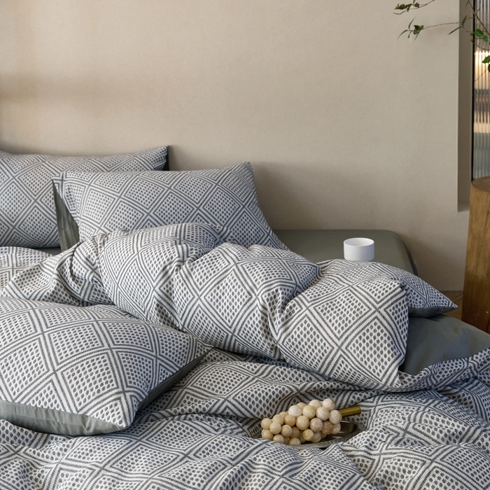 91家纺网 家纺一手货源 找家纺 久典2025 60支色织三层大提花基础款四件套 绅士格