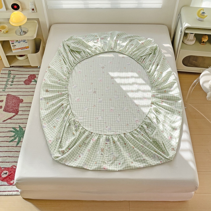 91家纺网 家纺一手货源 找家纺 春雨家居 2025新款春夏卡通印花全棉单床笠 甜美梦境-绿