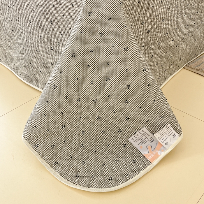 91家纺网 家纺一手货源 找家纺 菲梵家纺2024新款全棉印花夹棉床盖三件套提供买家秀 黑格樱桃