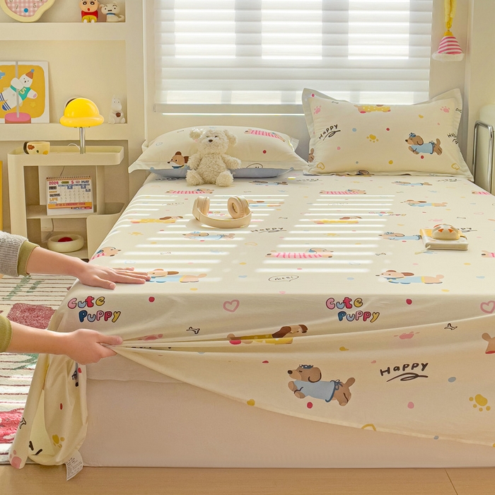 91家纺网 家纺一手货源 找家纺 春雨家居 2025新款春夏卡通印花全棉单床单 童趣蜜歌