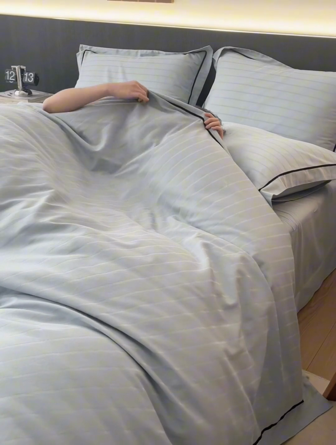 91家纺网 家纺一手货源 找家纺 （总）三朵全棉60S贡缎长绒棉大提花四件套-柏林系列