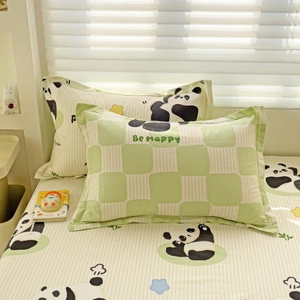 91家纺网 家纺一手货源 找家纺 春雨家居 2025新款春夏卡通印花全棉单枕套 1.小熊猫