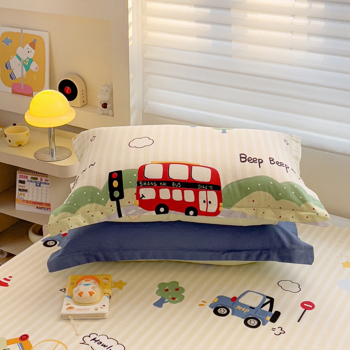 91家纺网 家纺一手货源 找家纺 春雨家居 2025新款春夏卡通印花全棉单枕套 2.汽车世界