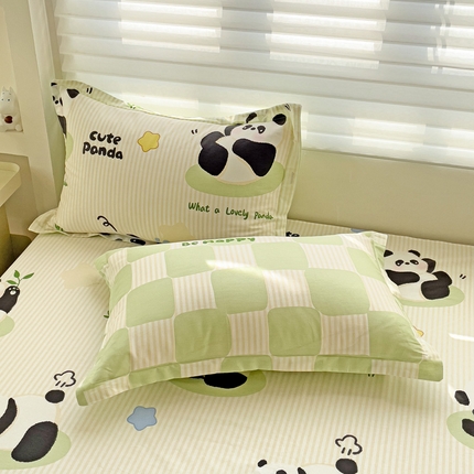 春雨家居 2025新款春夏卡通印花全棉单枕套 1.小熊猫