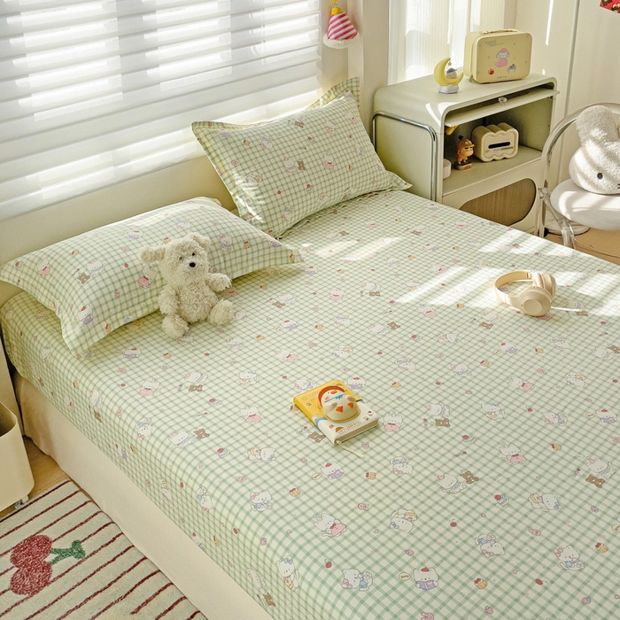 91家纺网 家纺一手货源 找家纺 春雨家居 2025新款春夏卡通印花全棉单床笠 甜美梦境-绿