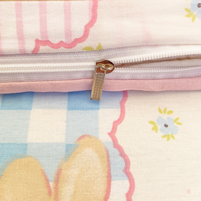 91家纺网 家纺一手货源 找家纺 春雨家居 2025新款春夏卡通印花全棉四件套 甜甜心事