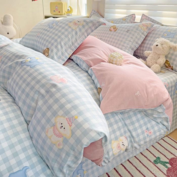 91家纺网 家纺一手货源 找家纺 春雨家居 2025新款春夏卡通印花全棉单被套 星星发夹狗