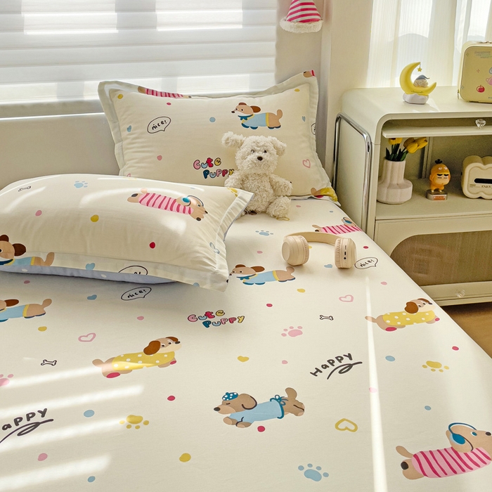 91家纺网 家纺一手货源 找家纺 春雨家居 2025新款春夏卡通印花全棉单床笠 童趣蜜歌