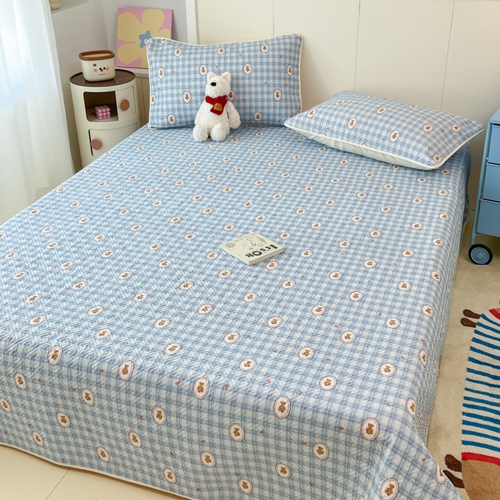 91家纺网 家纺一手货源 找家纺 菲梵家纺2024新款全棉印花夹棉床盖三件套提供买家秀 淑女格小熊