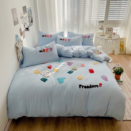 91家纺网 家纺一手货源 找家纺 花伞家居 2025新款可爱毛巾绣水洗棉四件套-自由自在（提供买家秀） 自由自在-蓝