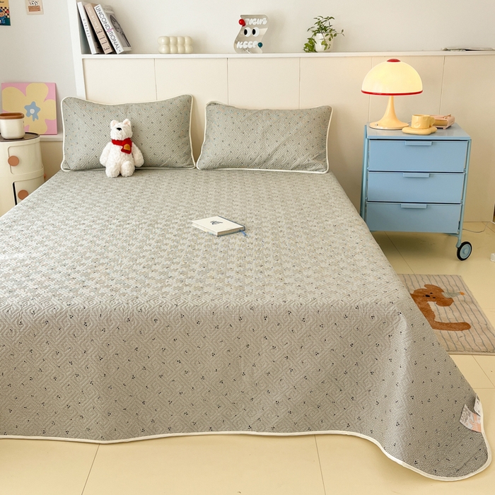 91家纺网 家纺一手货源 找家纺 菲梵家纺2024新款全棉印花夹棉床盖三件套提供买家秀 黑格樱桃