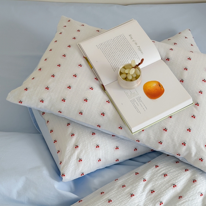 91家纺网 家纺一手货源 找家纺 云上  2025新款小樱桃大提花水洗棉四件套 樱桃-蓝